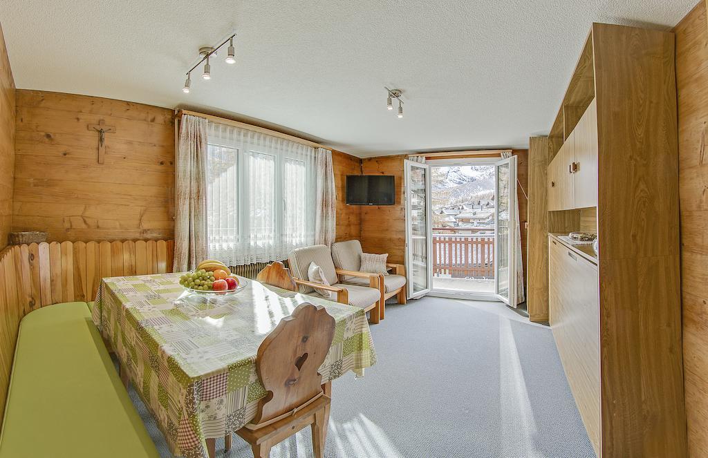 Apartamento Anemone Saas-Fee Habitación foto